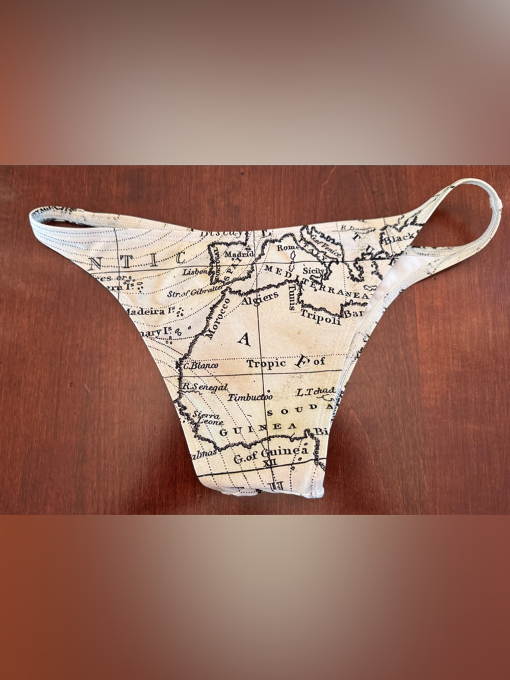St. Agni Cream Map-Print Triangle Bikini
Size XS - Picture 9 of 11
